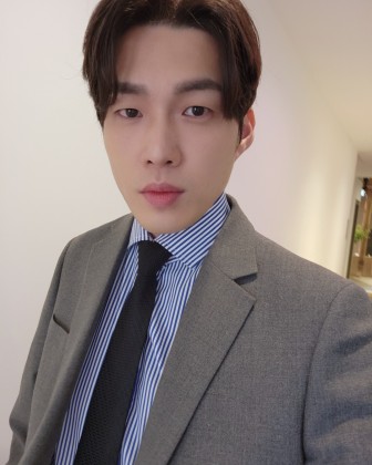 스트리머 로고