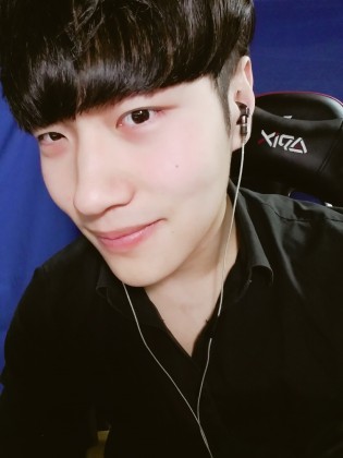스트리머 로고