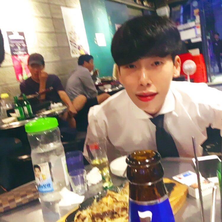 스트리머 로고