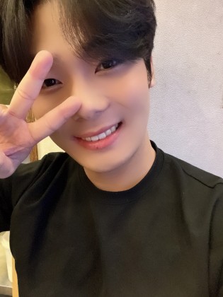 스트리머 로고