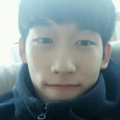 스트리머 로고