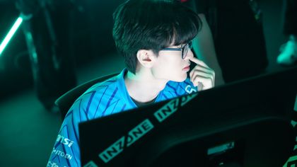 스트리머 로고
