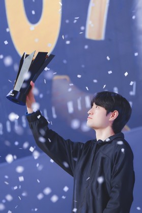 스트리머 로고