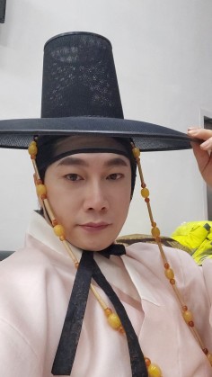 스트리머 로고