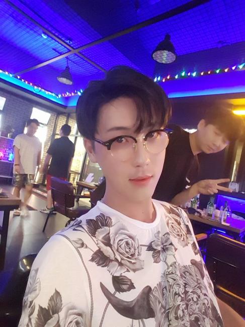 스트리머 로고