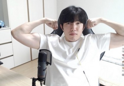 스트리머 로고