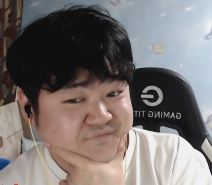 스트리머 로고