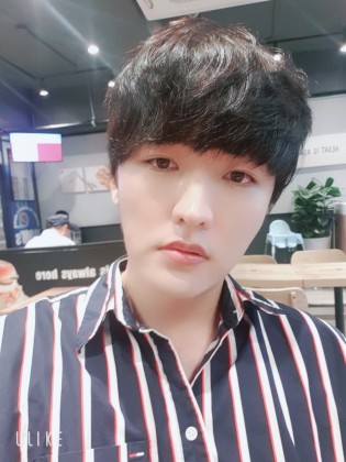 스트리머 로고