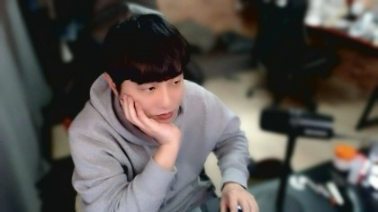 스트리머 로고