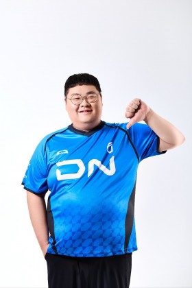 스트리머 로고