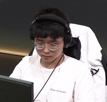 스트리머 로고