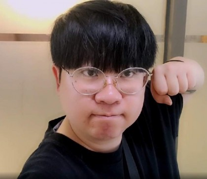 스트리머 로고