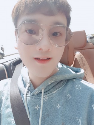 스트리머 로고