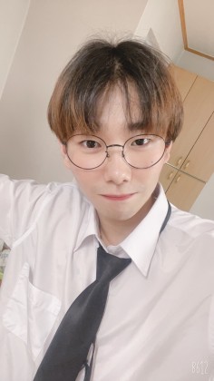 스트리머 로고