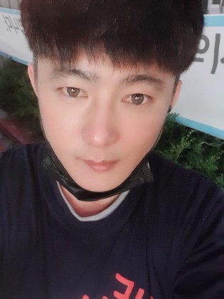 스트리머 로고
