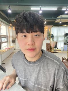 스트리머 로고