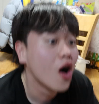 스트리머 로고